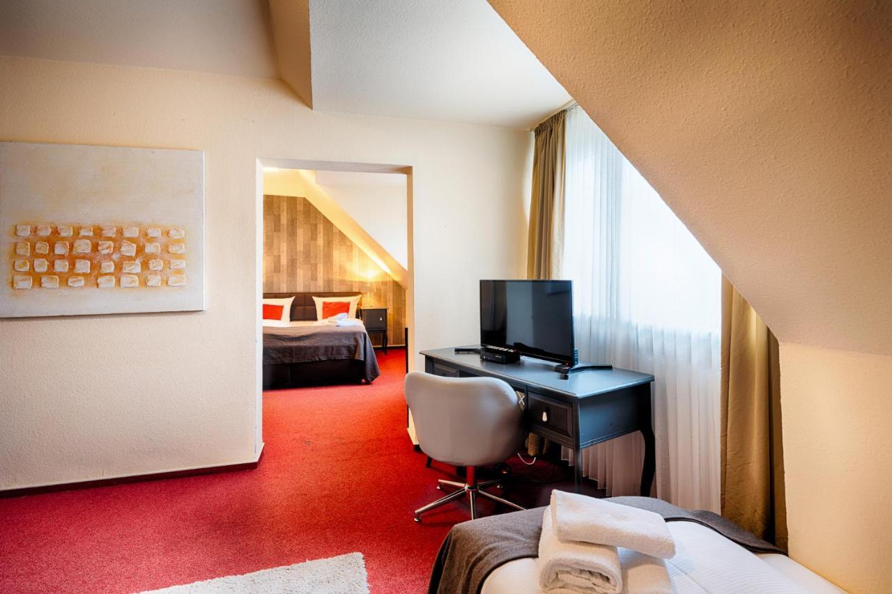 Hotel Fuerst Garden Dortmund Exteriör bild
