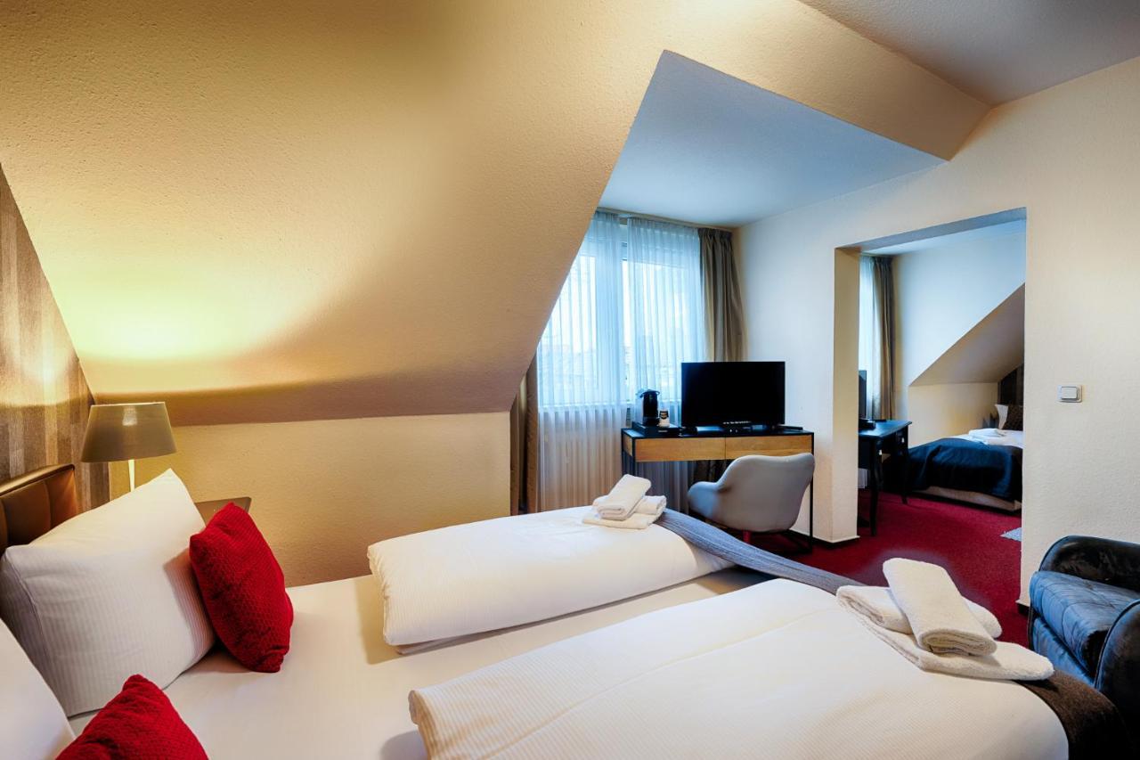 Hotel Fuerst Garden Dortmund Exteriör bild