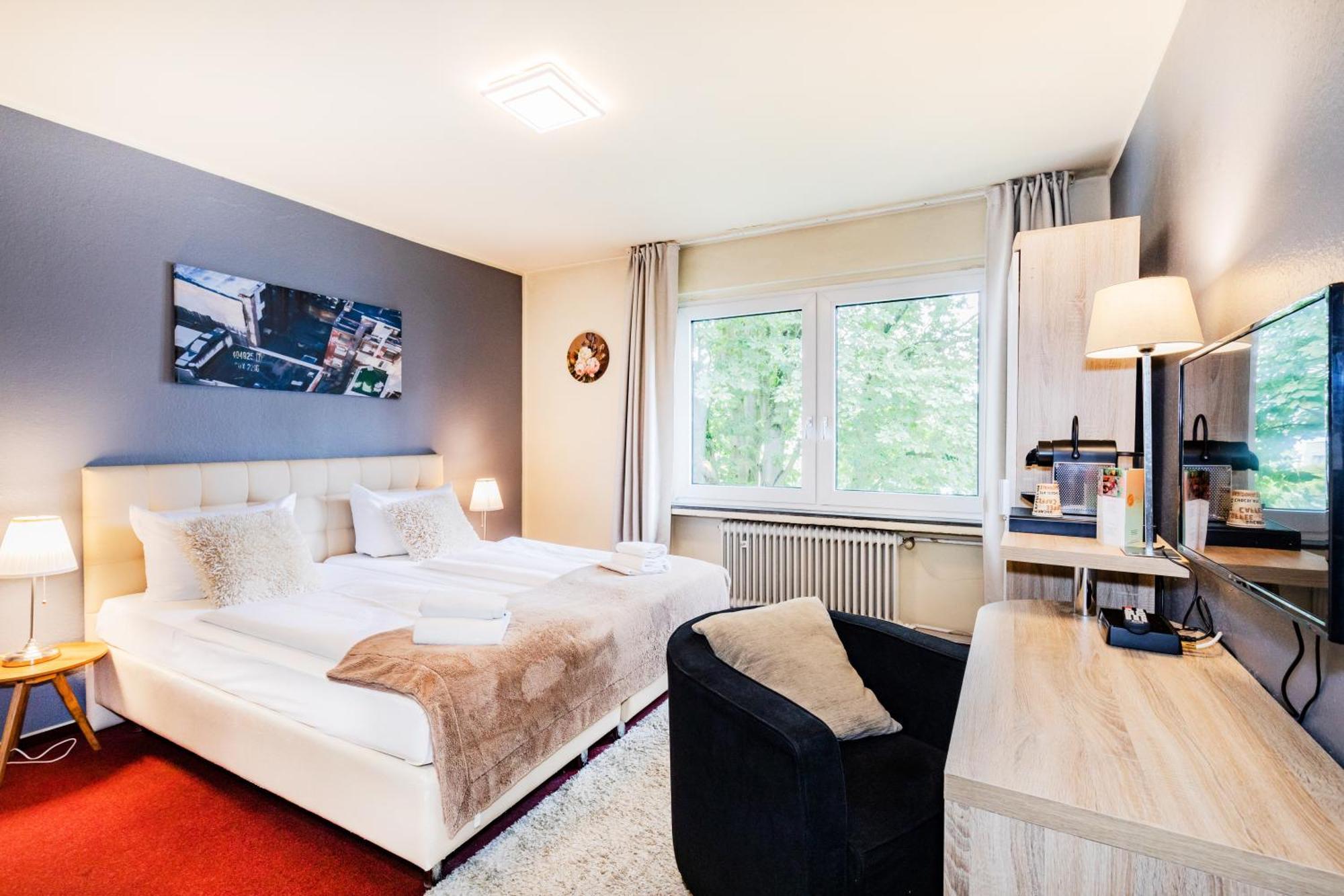Hotel Fuerst Garden Dortmund Exteriör bild